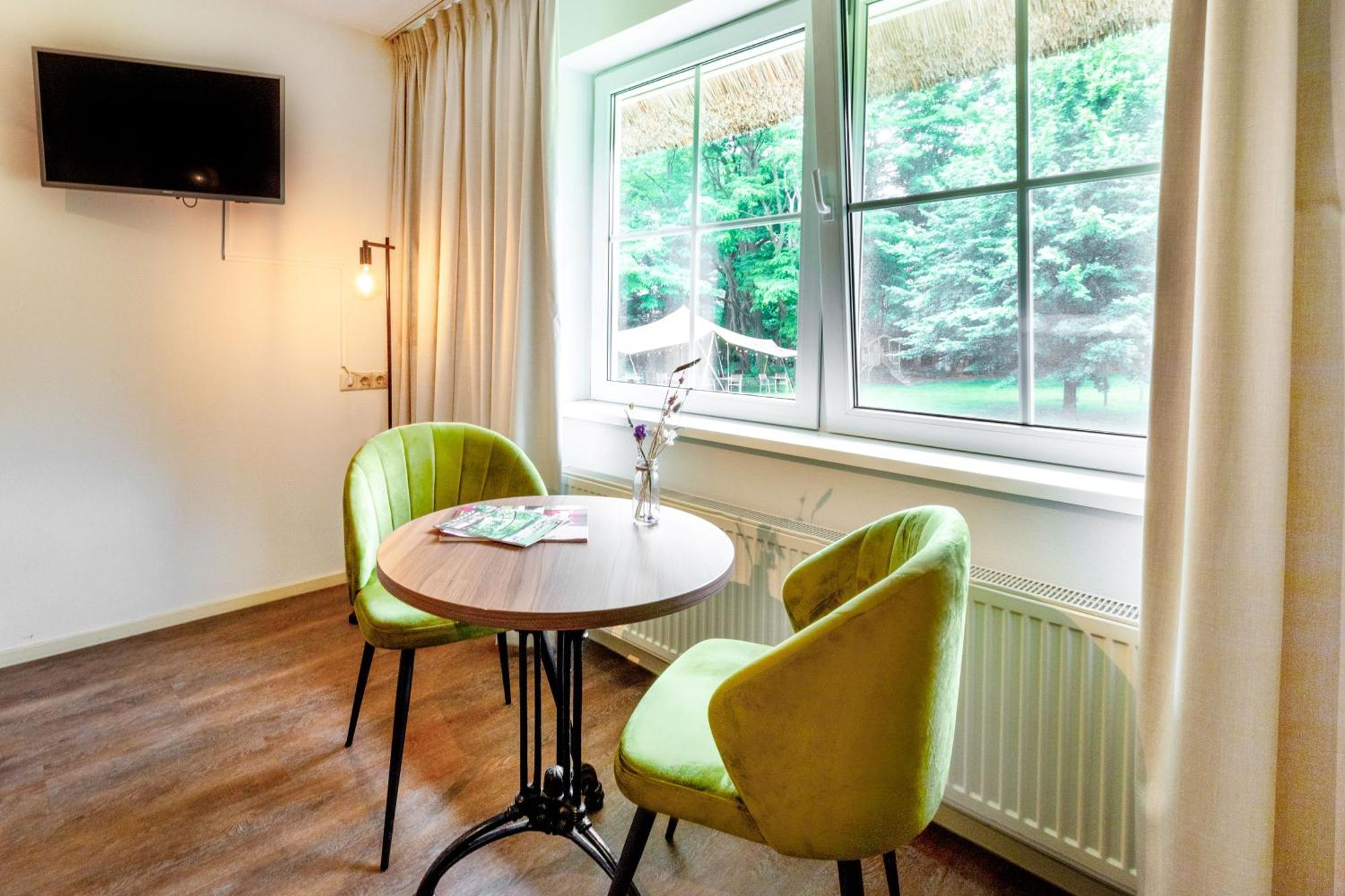 Landhuis Hotel De Herikerberg มาร์เคโล ภายนอก รูปภาพ